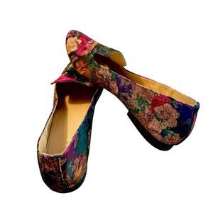 Madden girl hello floral tapestry  women’s size 9.5 flats
